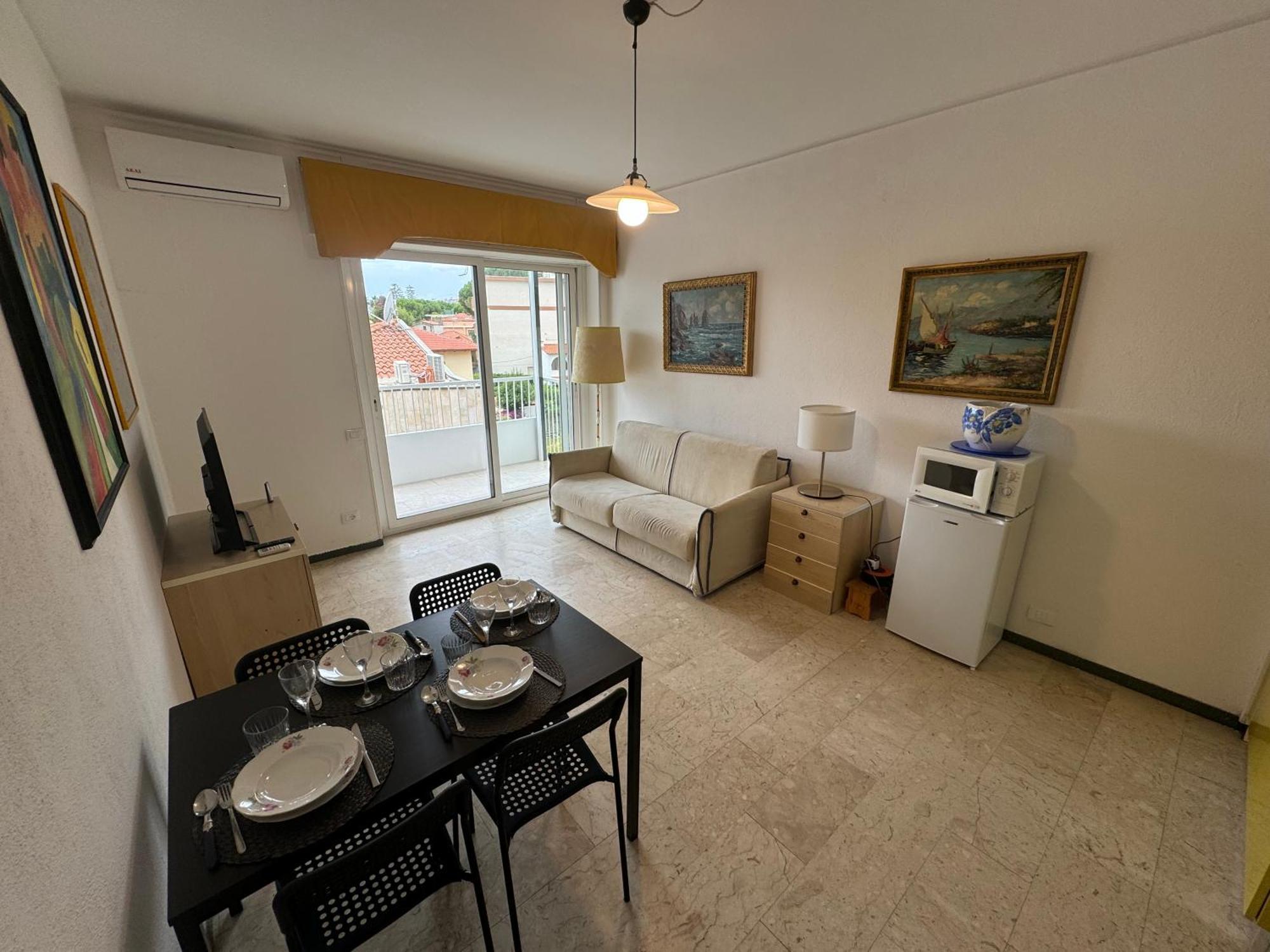 Tirrenia Beach House - Sea Front With Private Beach Sanremo Exterior foto
